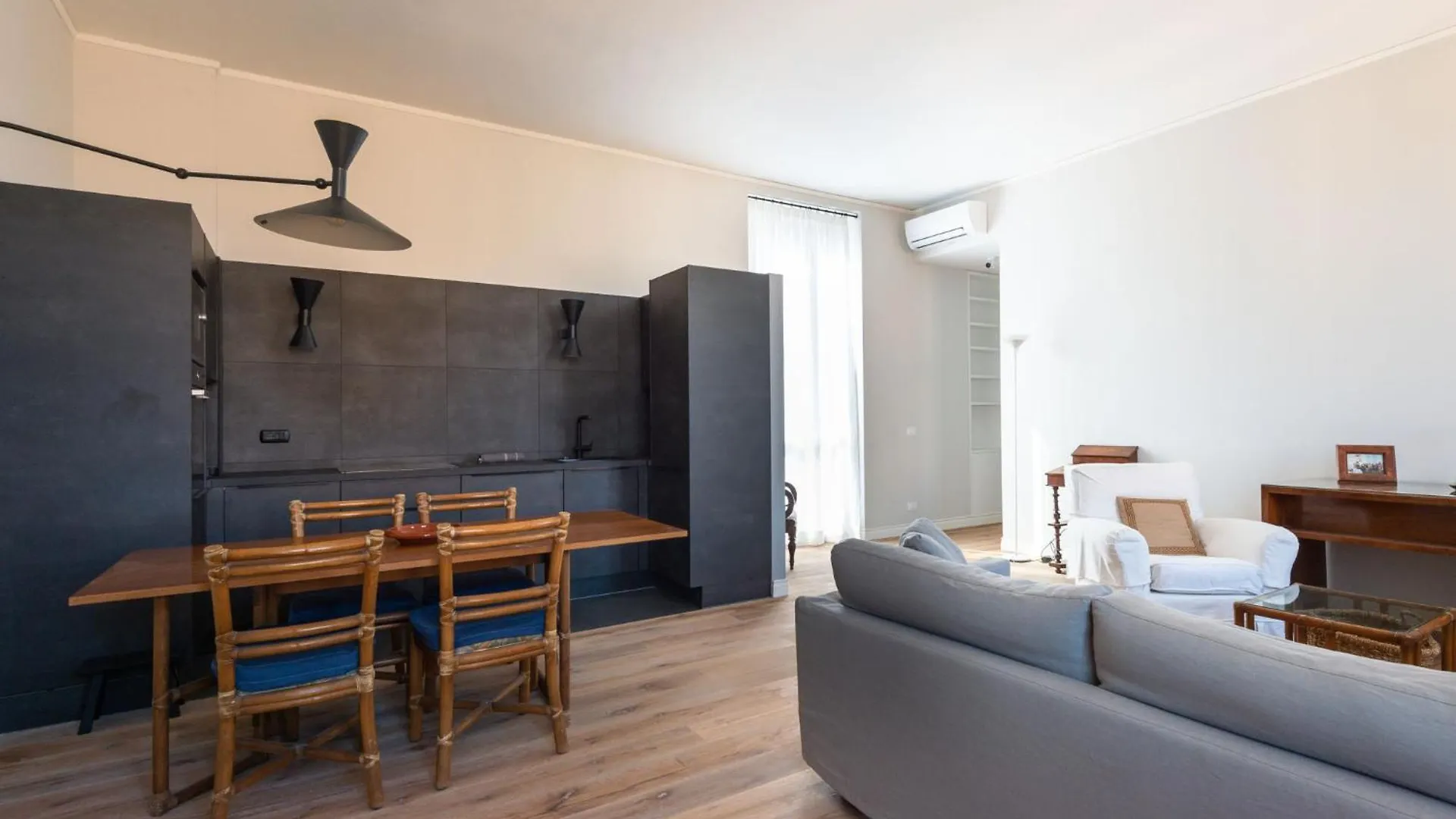 Apartment Luminosa Vittoria By Interhome Roma