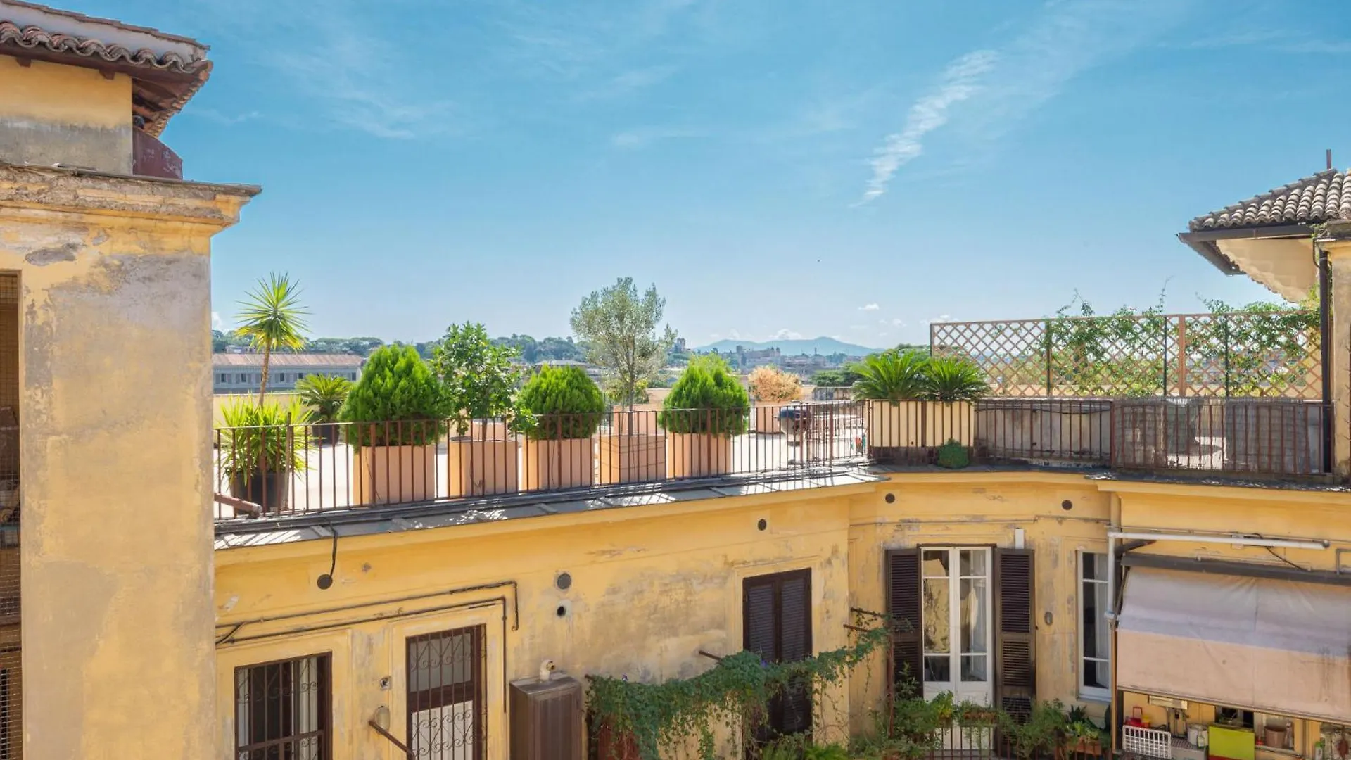 Apartment Luminosa Vittoria By Interhome Rome